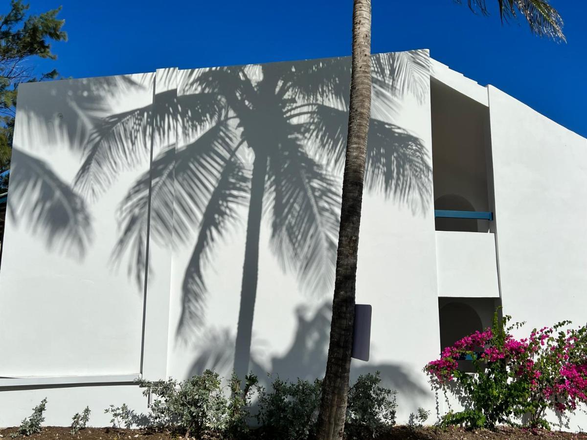 Oceanblue Resort Christ Church Buitenkant foto