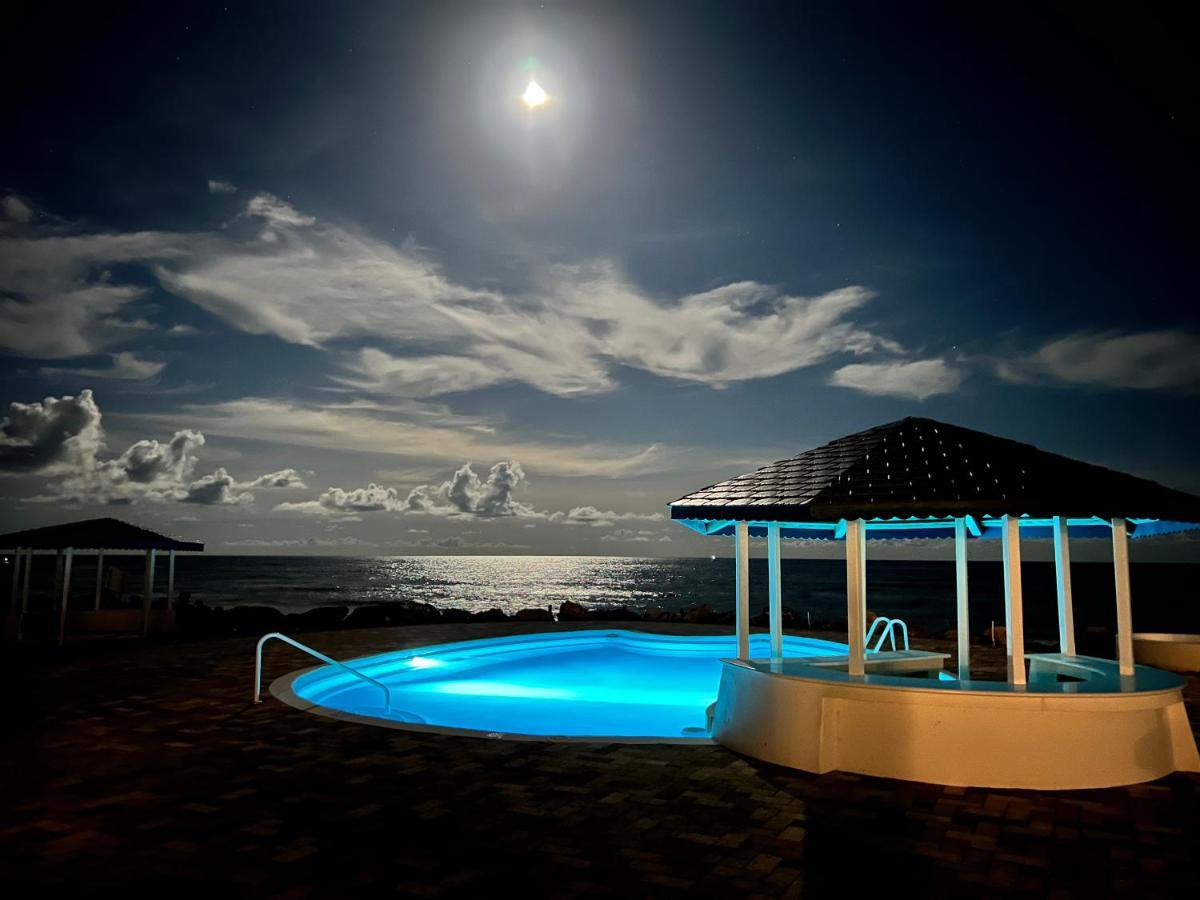 Oceanblue Resort Christ Church Buitenkant foto