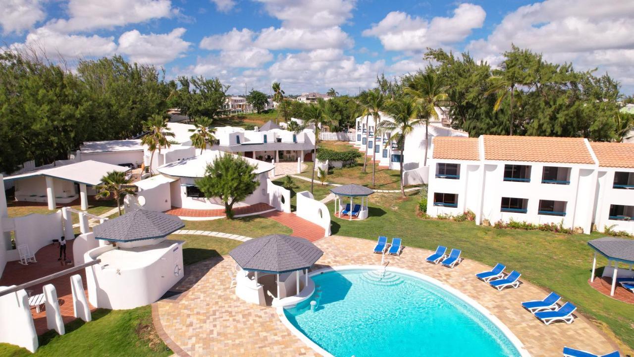 Oceanblue Resort Christ Church Buitenkant foto