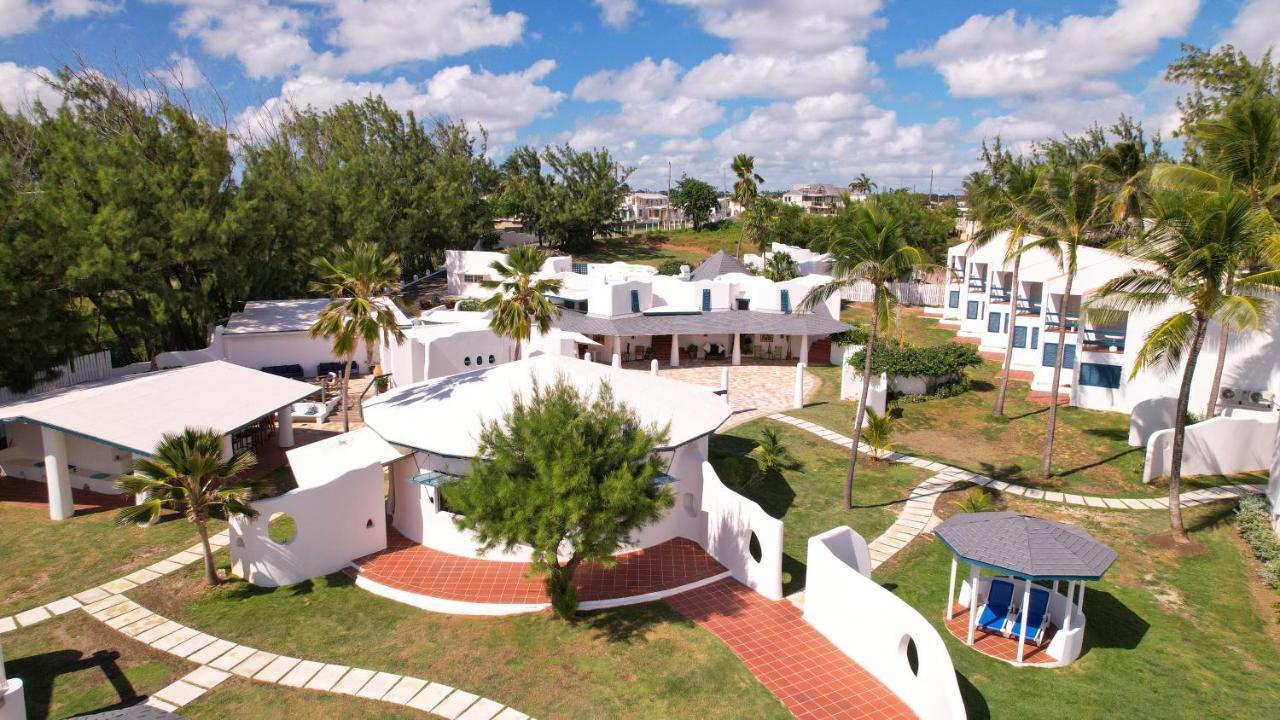 Oceanblue Resort Christ Church Buitenkant foto