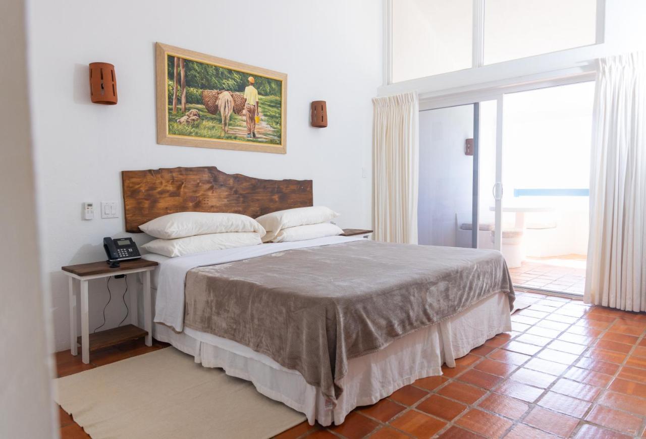 Oceanblue Resort Christ Church Buitenkant foto
