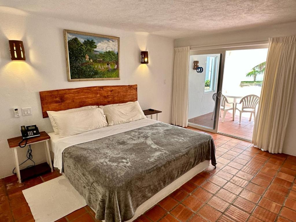 Oceanblue Resort Christ Church Buitenkant foto